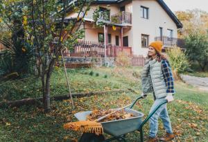 Виц: Трябва да се отървем от излишните боклуци