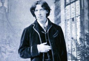 Всички сме в канавката, но някои от нас гледат към звездите: 25 цитата от Оскар Уайлд