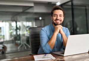 Виц: Прати ми някой от твоите яки вицове