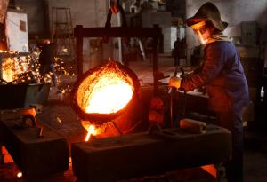 От канализацията до пещта: как утайките от отпадъчни води правят производството на стомана по-екологично