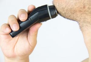 18 март 1931 г. - Първата практична електрическа самобръсначка излиза на пазара 