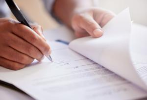 Виц: Приемане на закон с поправките