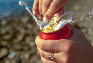 Виц: Попитали радио "Ереван" колко сезона има в България