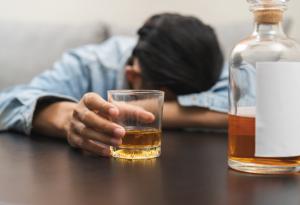 Виц: Разликата между оптимиста, песимиста и пияницата