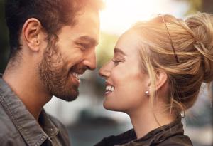 Зодиакална съвместимост: Кои зодии се привличат най-силно?