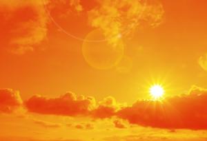 Виц: Каква е приликата между слънцето и тъщата? 