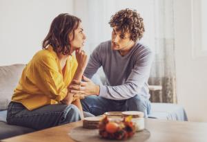 Виц: Скъпа, за какво си мечтаеш?