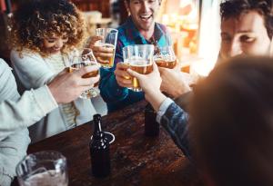 Виц: На среща на випуска след години