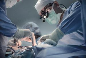 66-годишен мъж от Ню Хемпшир -  вторият човек в света, който живее със свински бъбрек