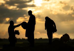 Виц: Защо е добре да си будист