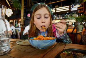 Педиатрите: това са най-вредните храни за деца до 12-годишна възраст