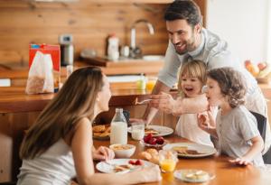 Пропускането на закуската увеличава риска от счупвания на костите