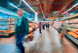 Виц: В супермаркетите продават само две неща