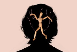 5 тактики, които нарцисистът използва, за да ви върне в капана си