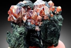 Австралийски учени разчитат „космически часовник“ в циркона, за да разкрият древната история на ландшафта