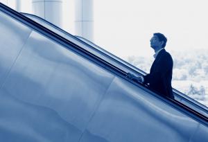 Виц: Два часа вися!