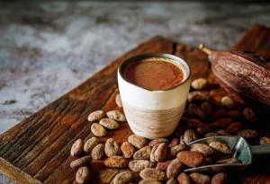 Горещо какао, чай и плодове предпазват сърцето при заседнал начин на живот