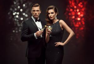 Виц: Скъпа, тази вечер ще съм като Джеймс Бонд!