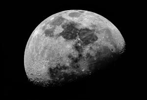 Японският луноход „Резилиънс“ се е разбил при опит за кацане на Луната