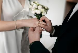 Виц: Съвет за здрав брак