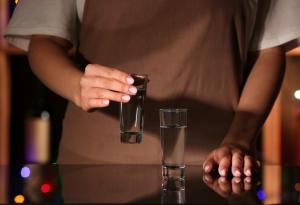 Виц: Как американец си представя утро в Русия