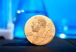 Нобеловата награда за физиология или медицина 2025 отива при Мери Бранкоу, Фред Рамсдел и Шимон Сакагучи