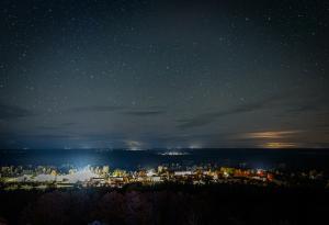 SPHEREx на НАСА завърши първата си космическа карта на цялото небе