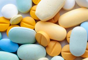 Експерименталното антивирусно лекарство молнупиравир спира предаването на COVID-19