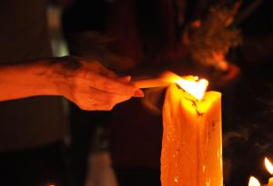 Виц: Голяма свещ