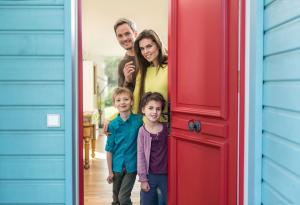 Татко и мама имат гости