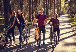 Учени установиха колко близки приятели може да има човек