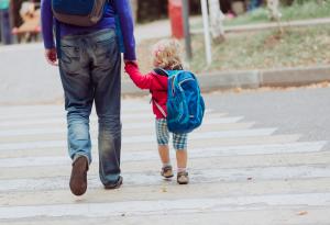 Виц: Баща в детската градина