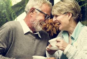 По-възрастните хора са по-щастливи