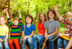 Полезни ли са летните лагери за децата