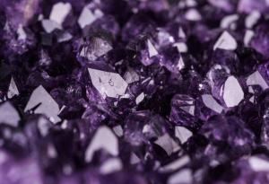 За първи път физици контролираха взаимодействието на времеви кристали