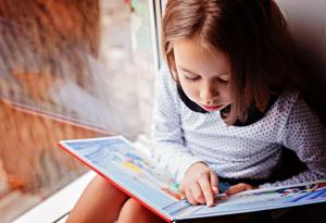 Децата, на които им четат книжки, имат по-добро поведение