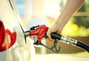 Как помпата за гориво на бензиностанцията знае кога да спре?