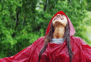 Може да е буен или едва да тлее, но додето е живот, той е огън