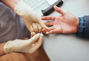 Защо винаги вземат кръв от безименния пръст