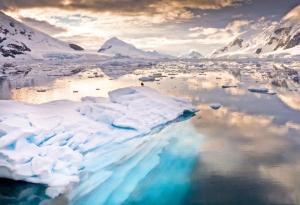 Откриха необичайно горещо място в Антарктида