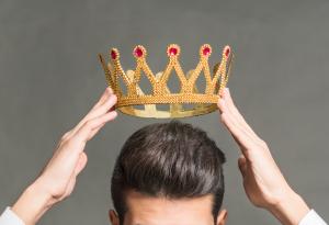 Смятате, че излизате с "уязвим нарцисист"? Следете за тези 4 предупредителни знака