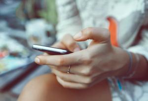 Виц: Обича ме, не ме обича, обича ме