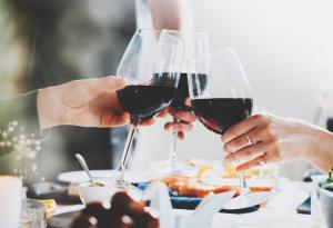 От чешмите в италианско село потече вино вместо вода