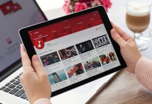 Кошмарът с детските YouTube видеа и какво е сбъркано с днешния интернет