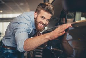 Виц: Попитали 10 000 мъже какво предпочитат