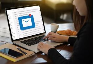 От темата на имейла зависи дали ще ви отговорят