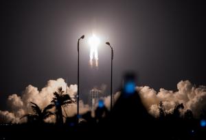 Китай иска да изстреля ракети, за да отклони траекторията на астероид и да спаси Земята от Армагедон