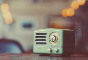 Виц: Кои неща са най-неправилно разпределени между хората?