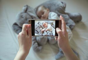 Защо не трябва да показвате детски снимки в социалните мрежи