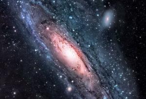 Какво можем да научим от отдалечените галактики?